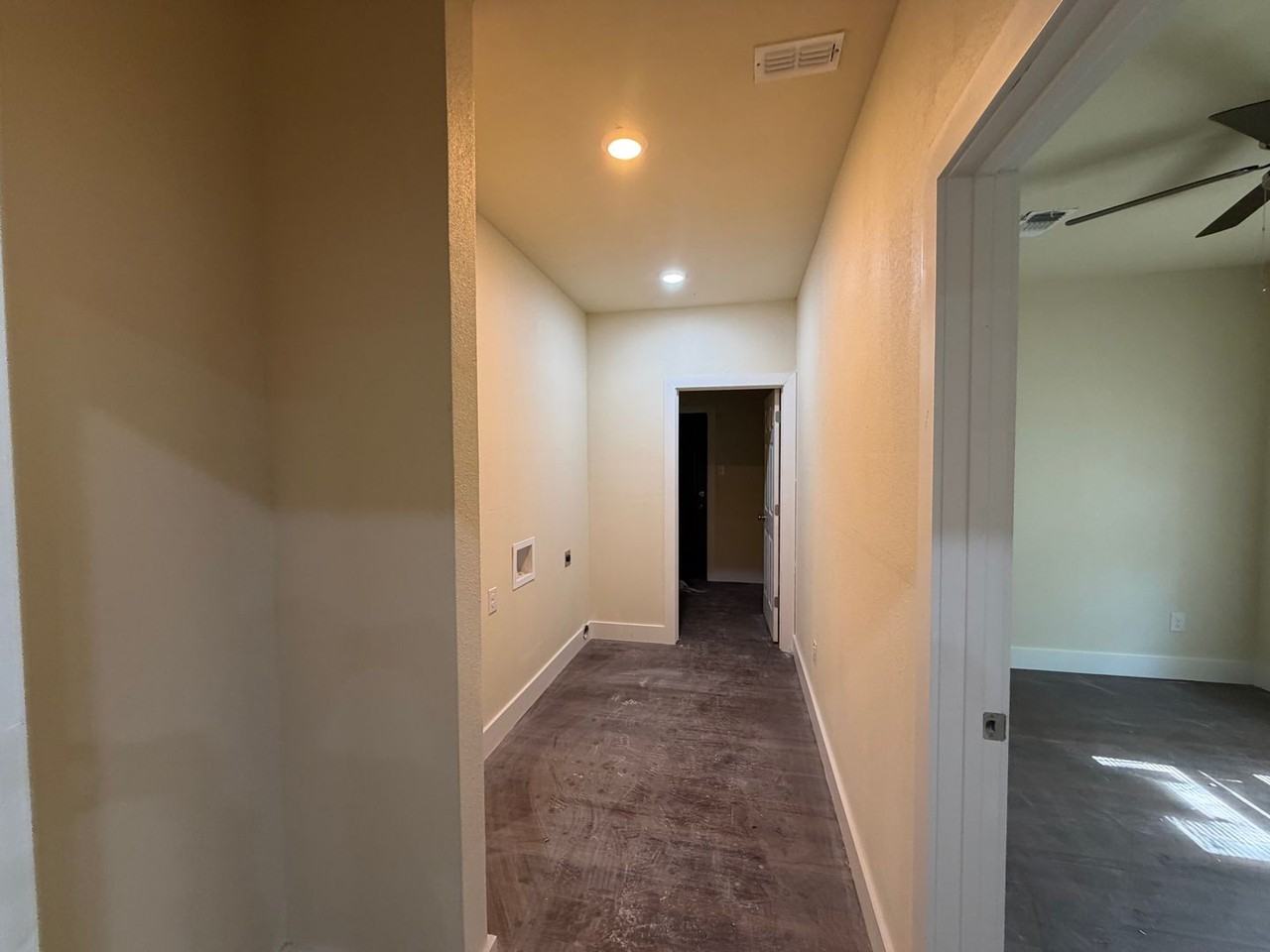 879 Hickory St - Photo 7 of 9