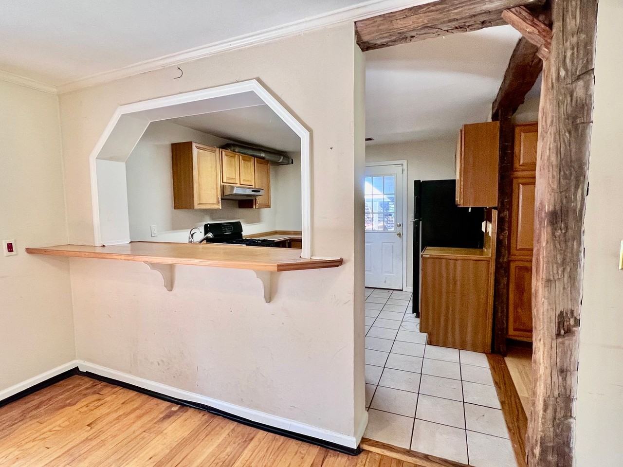 112 Cherry Ln - Photo 5 of 35