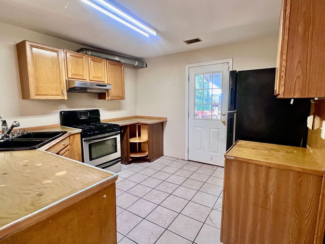 112 Cherry Ln - Photo 6 of 35