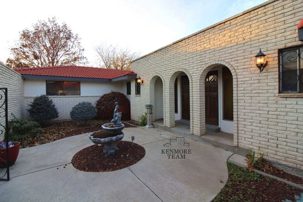 905 E Eastlake Dr - Photo 2 of 16