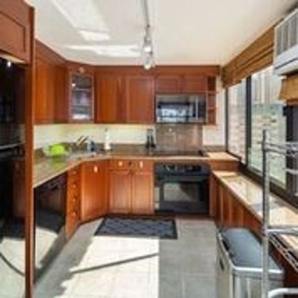 343 Hobron Ln #1504 - Photo 5 of 16