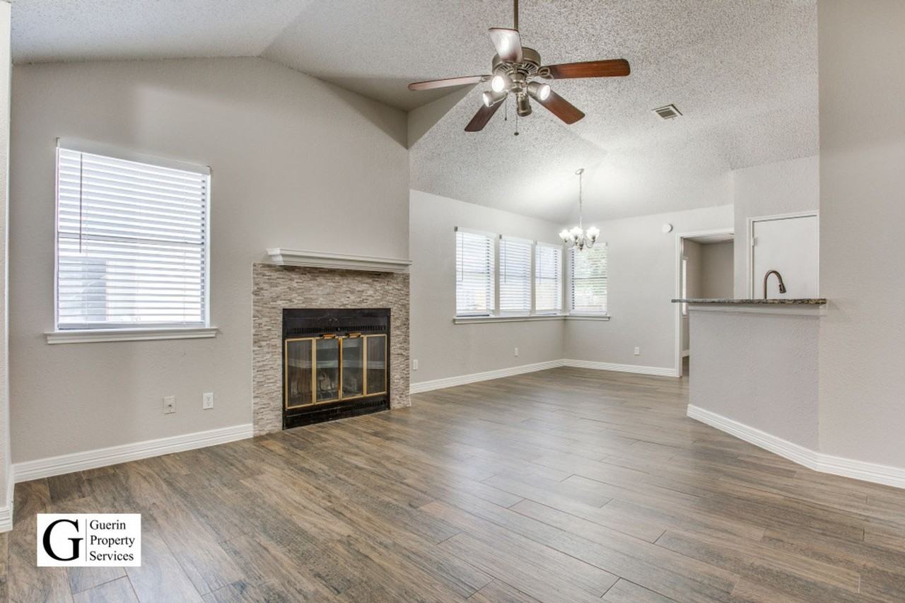 1001 Hyridge St - Photo 2 of 12
