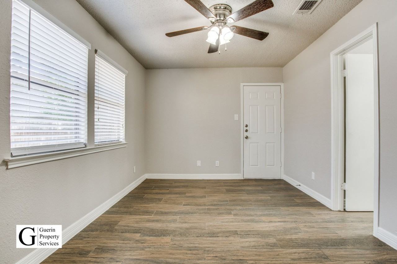 1001 Hyridge St - Photo 6 of 12