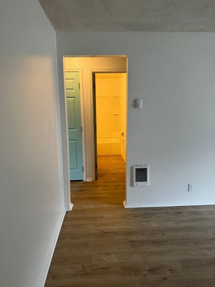 875 Horn Ln - Photo 6 of 26