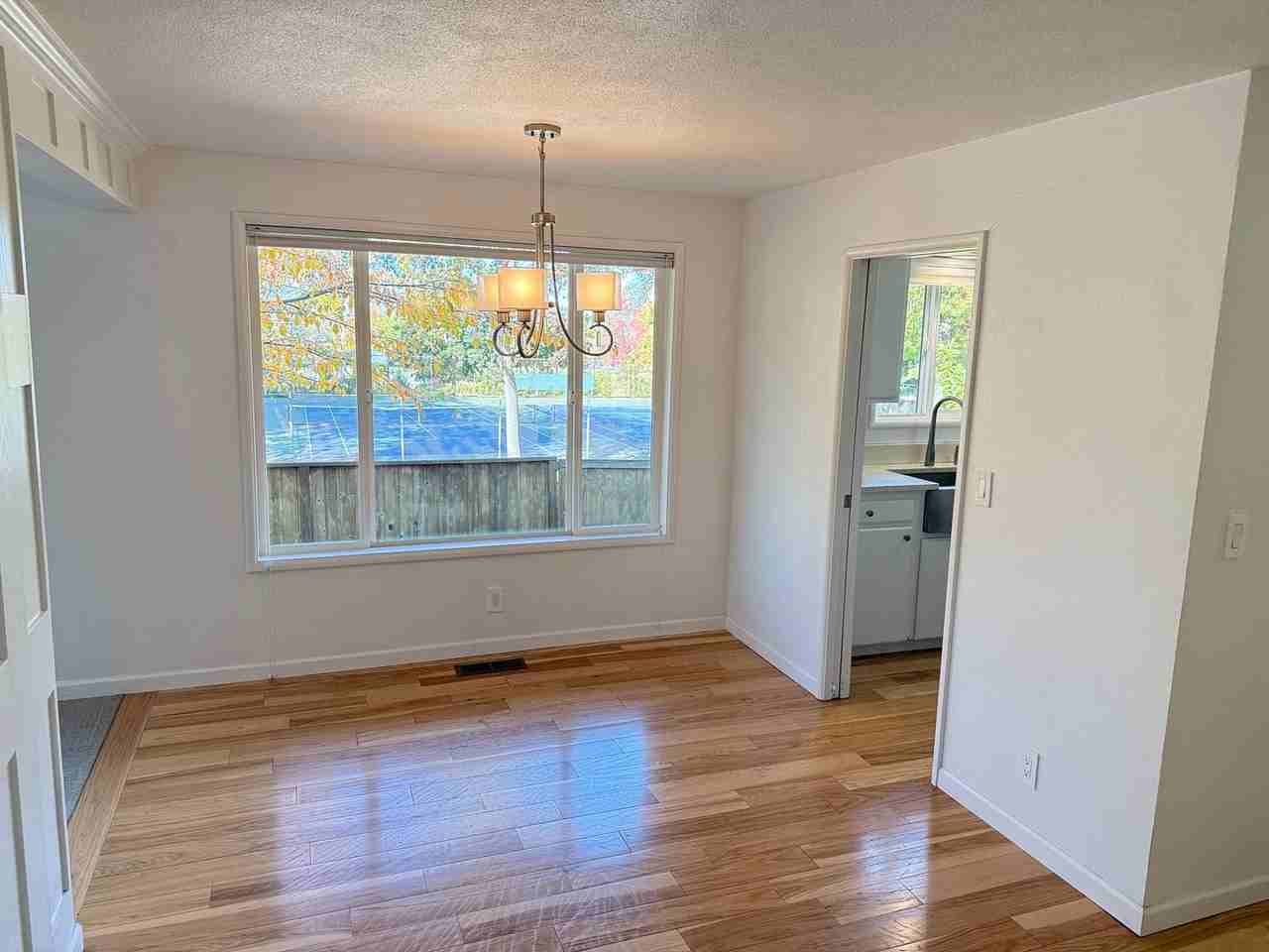 2105 Washington St - Photo 6 of 50