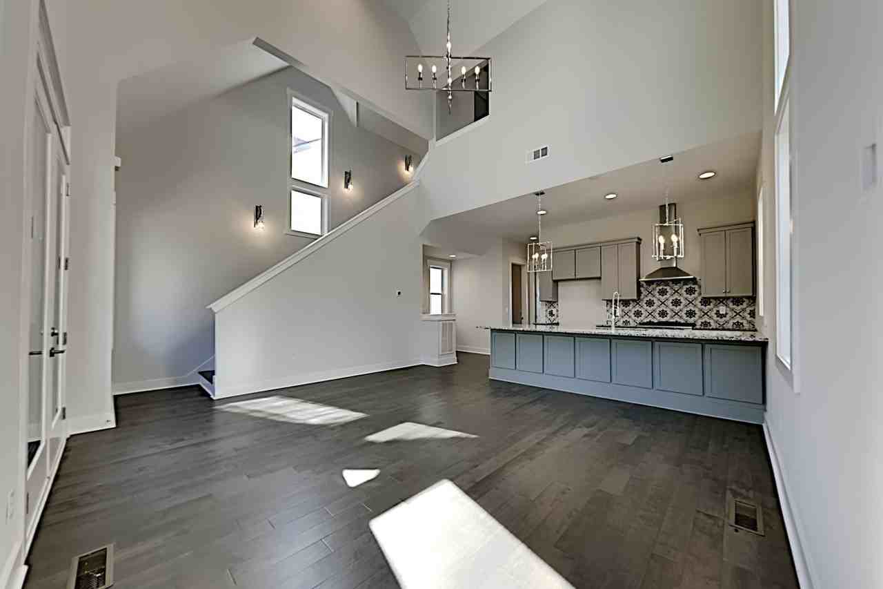 122 Marie St - Photo 7 of 25