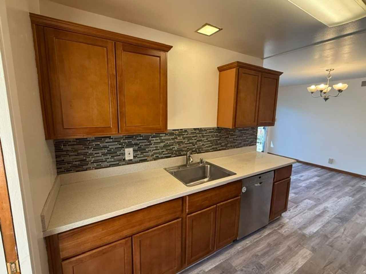 3071 Keith Dr - Photo 3 of 43