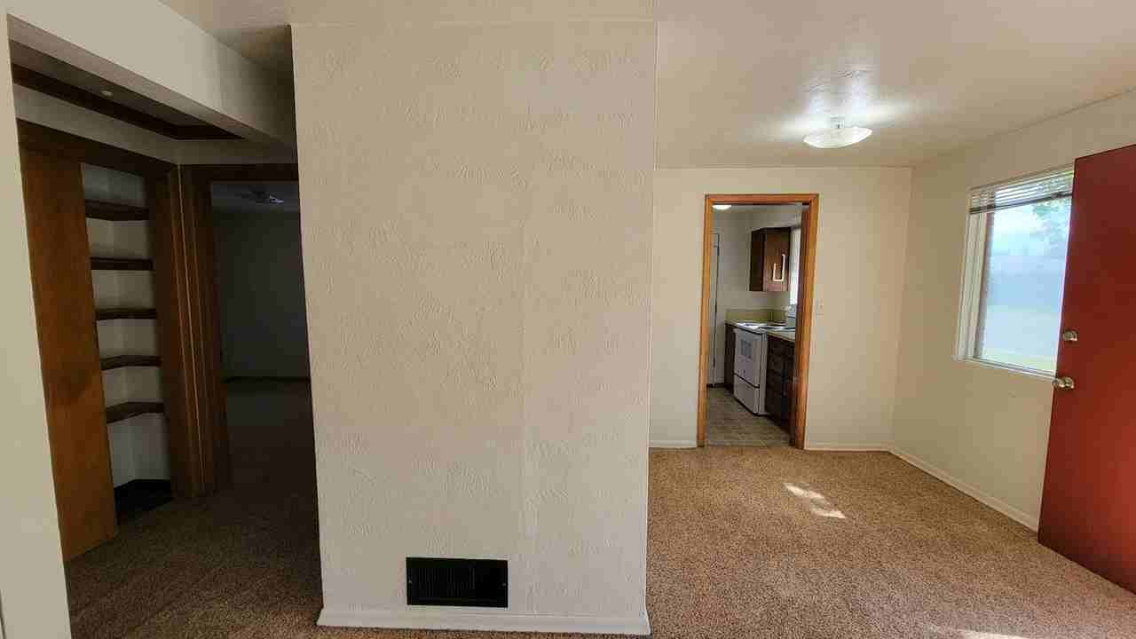629 N Ely St - Photo 6 of 18