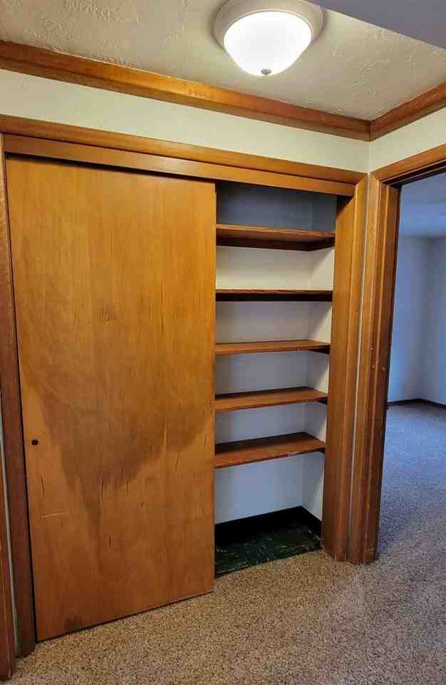 629 N Ely St - Photo 7 of 18