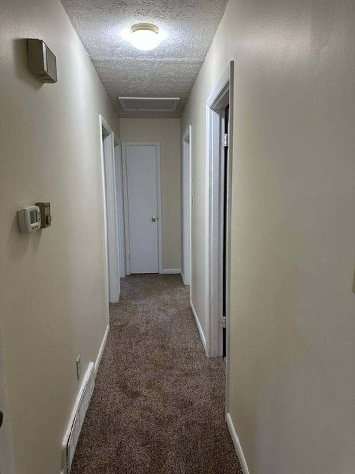 578 Plainview Rd - Photo 6 of 11