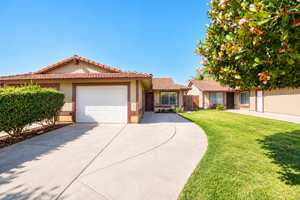 featured image of 919 Oleander St