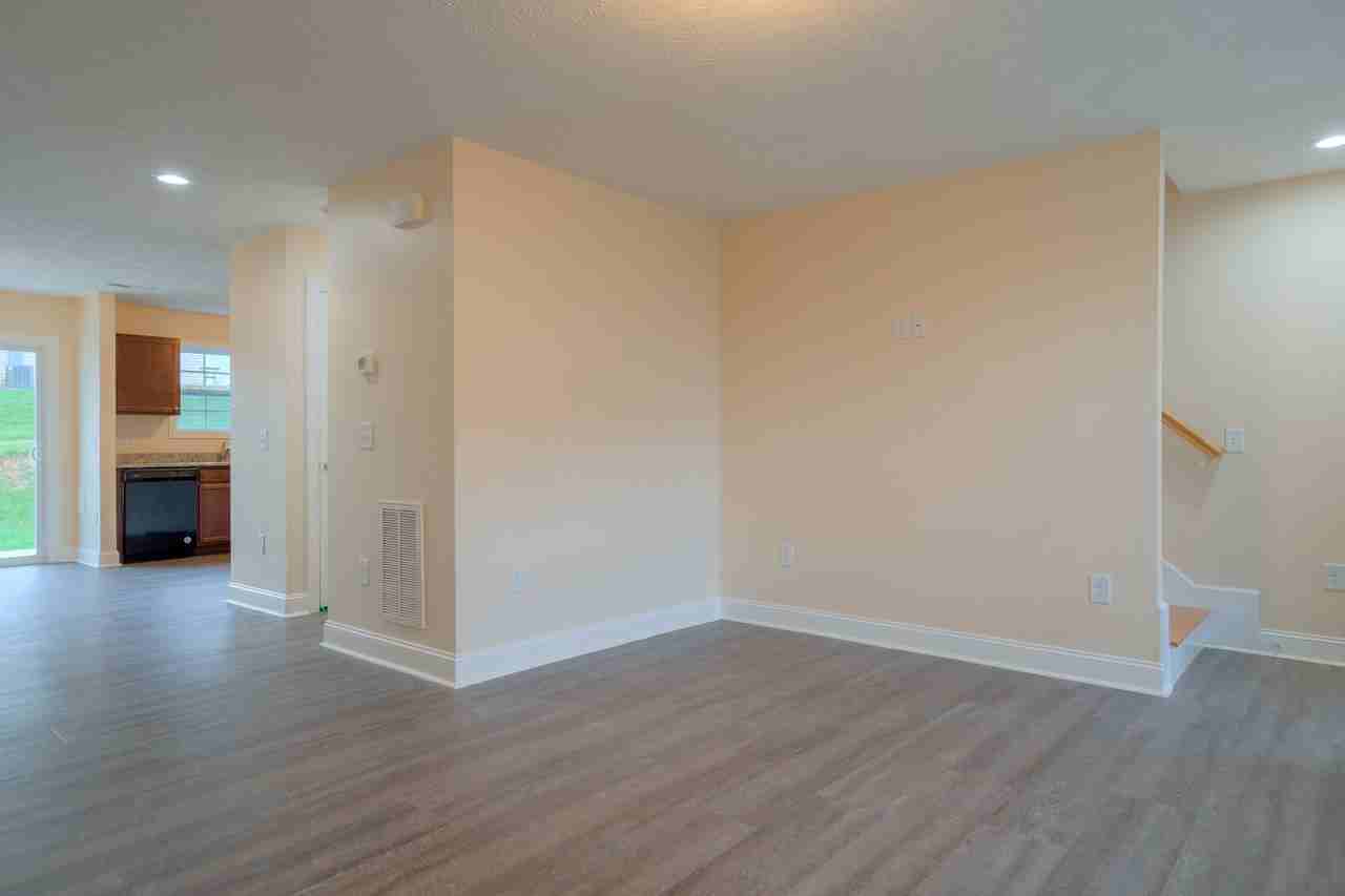 315 Twig St Nw - Photo 7 of 27