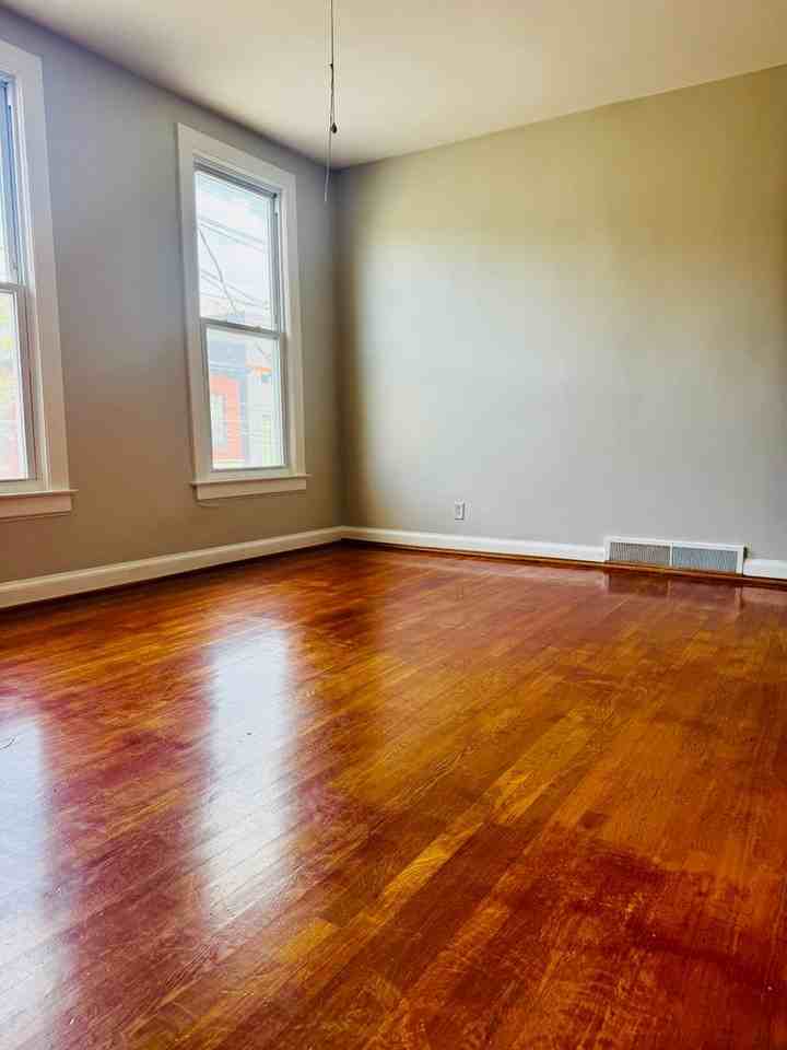 622 Baxter Ave - Photo 5 of 7