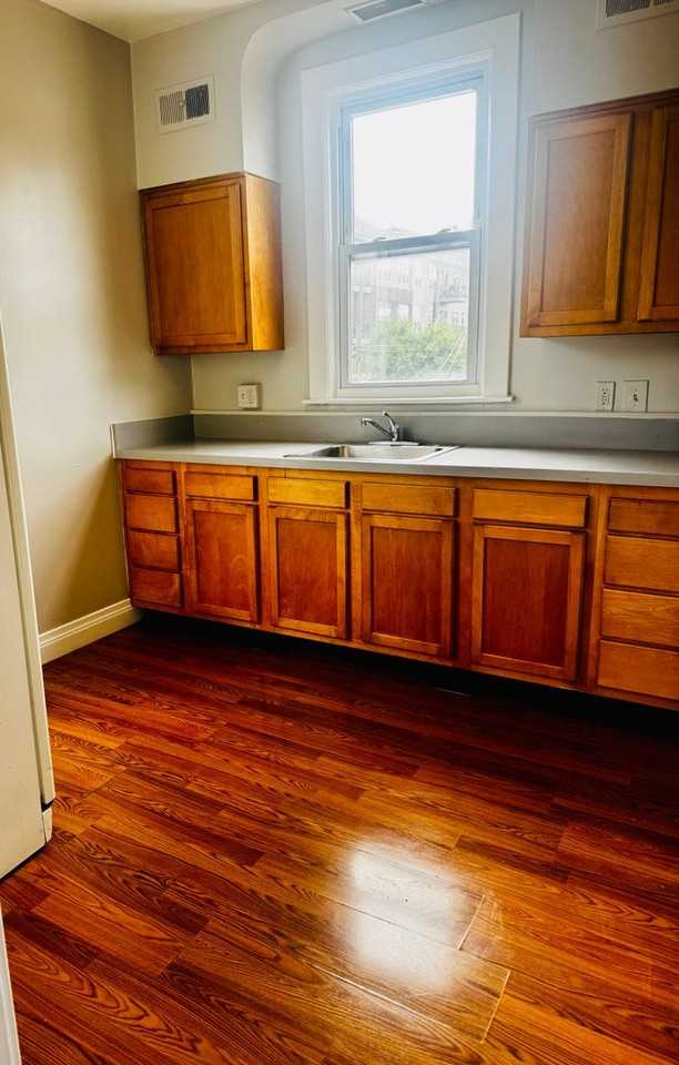 622 Baxter Ave - Photo 7 of 7