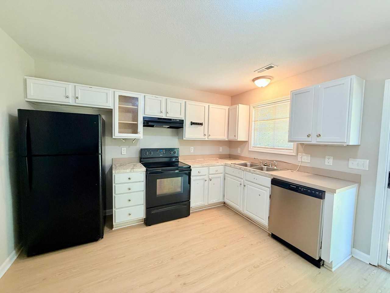 1543 Hollow Maple Dr - Photo 4 of 15