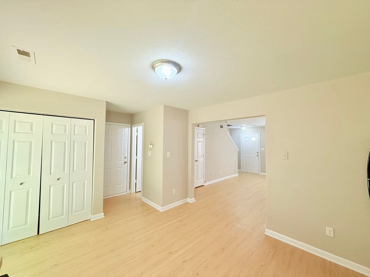 1543 Hollow Maple Dr - Photo 5 of 15