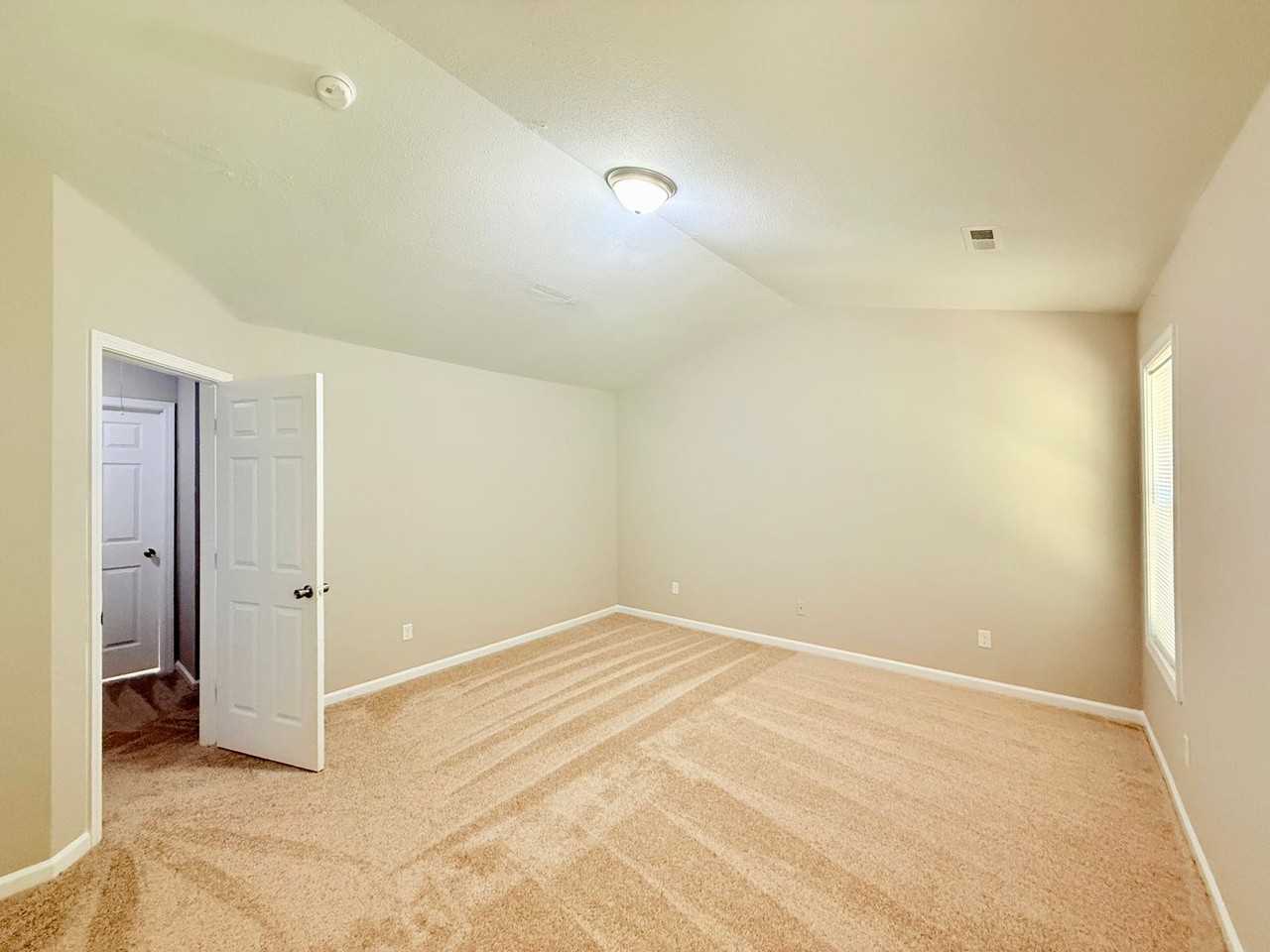 1543 Hollow Maple Dr - Photo 7 of 15