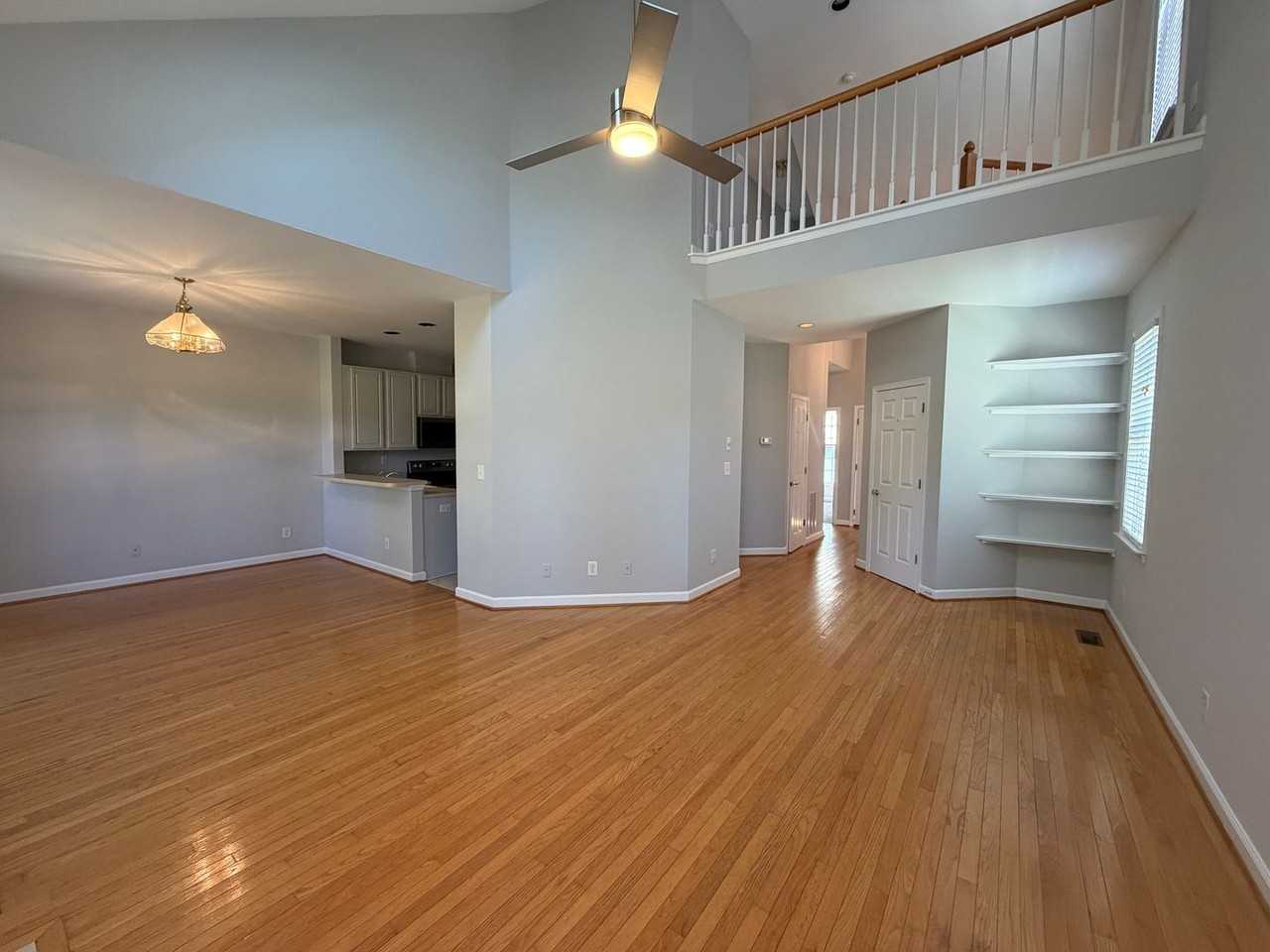 2309 Ravenswood Ct - Photo 6 of 42