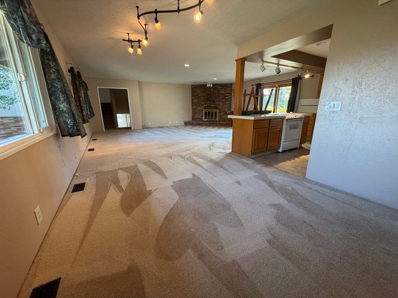 9650 Hoffman Rd - Photo 3 of 22