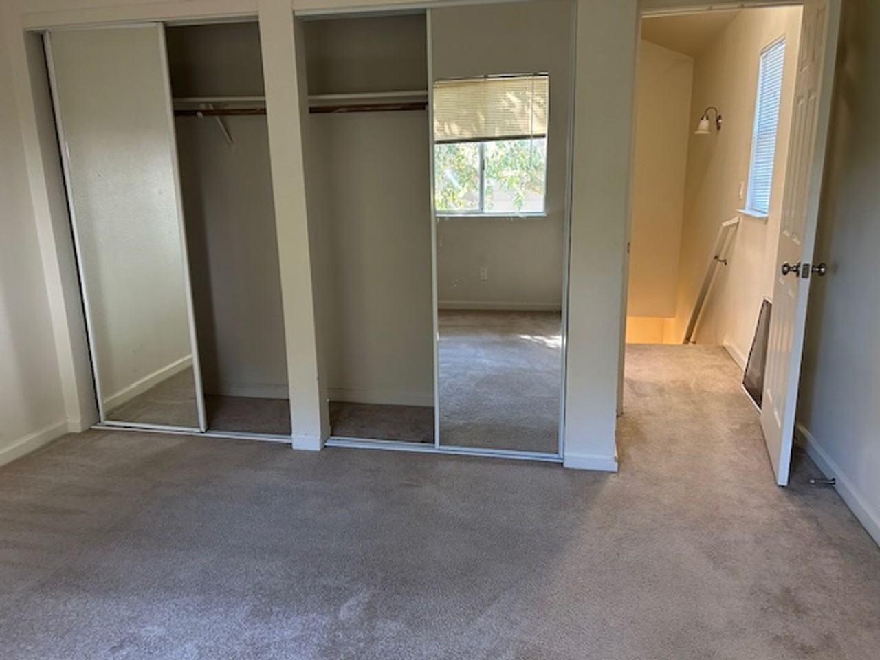 924 Kingwood St - Photo 6 of 10