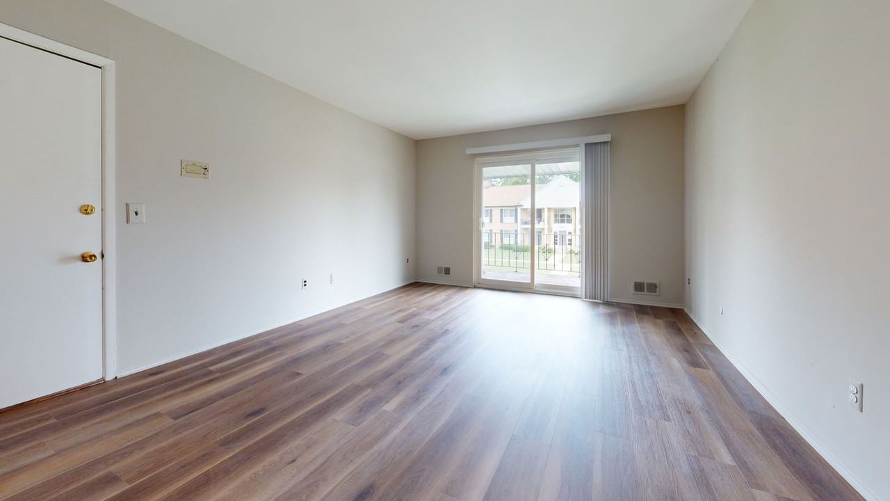 29125 Hayes Rd #15 - Photo 2 of 12
