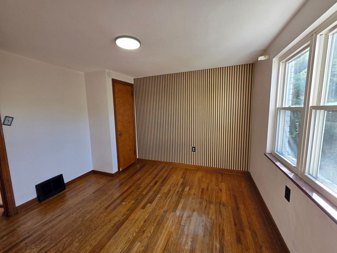 1224 Commonwealth Ave - Photo 5 of 18