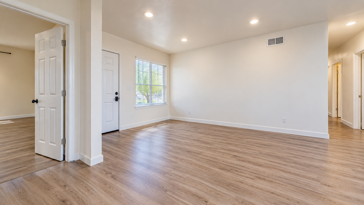 5673 Campanile Way - Photo 6 of 16