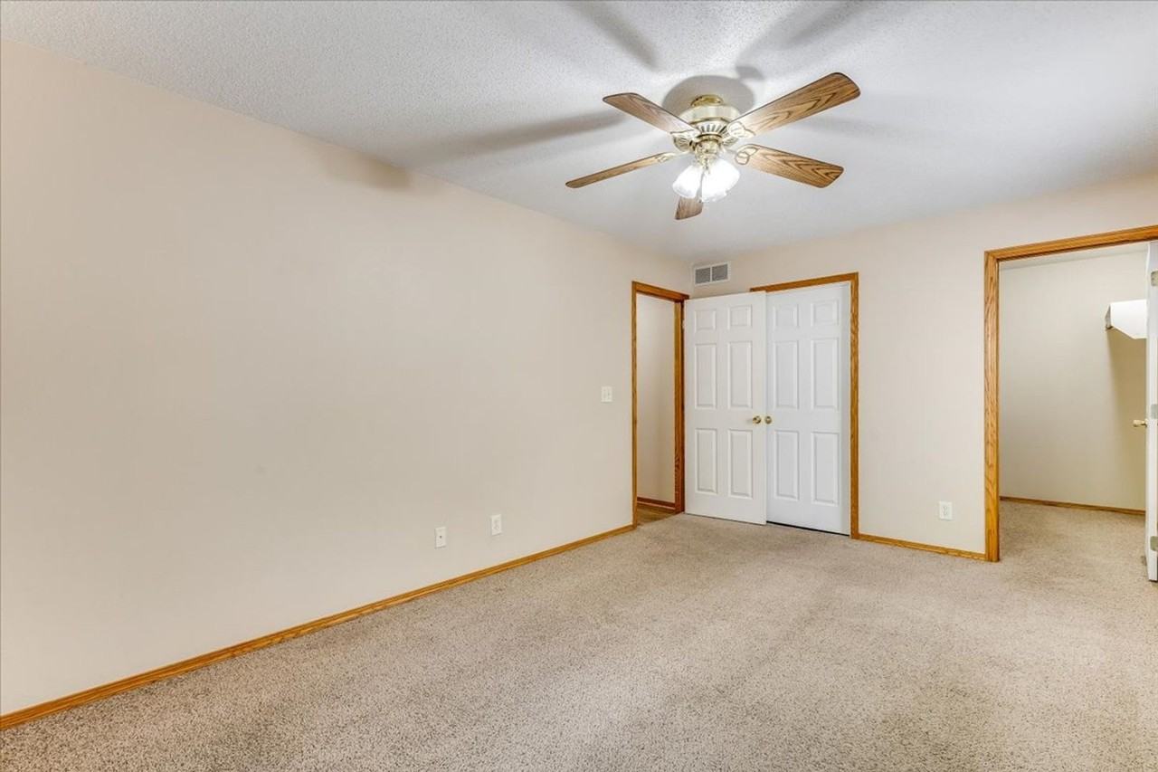 121 N Florence St - Photo 5 of 15