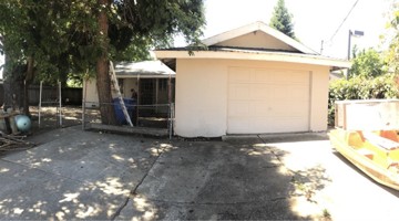 featured image of 115 Lake St