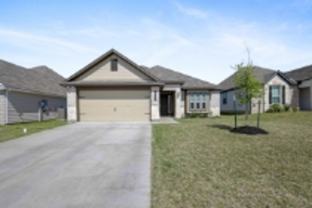 1320 Kingsgate Dr - Photo 1 of 1