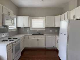 130 E Craig Pl #4 - Photo 1 of 1