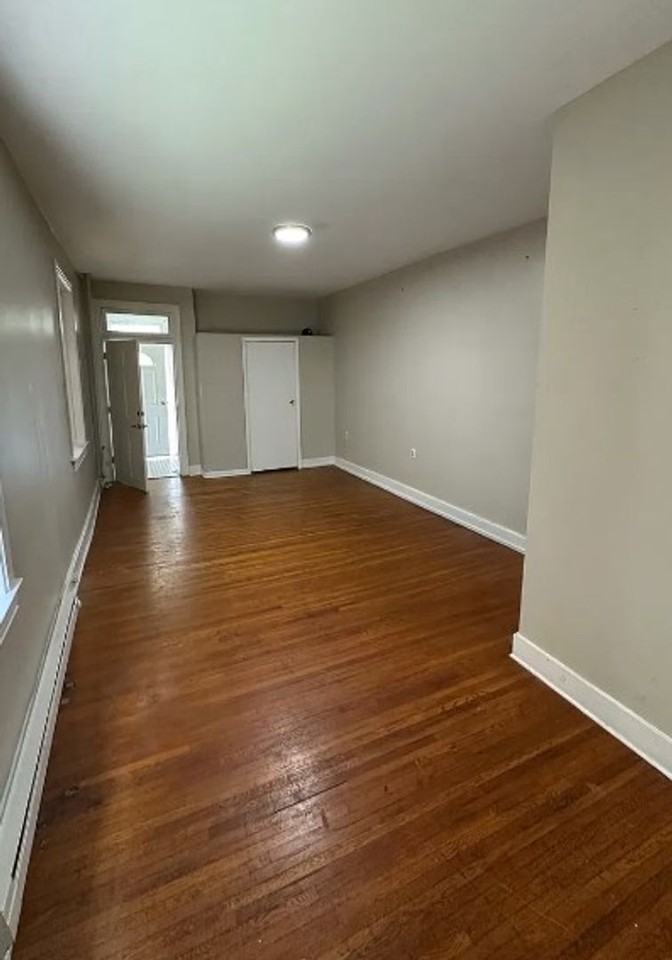 883 Madison Ave - Photo 2 of 7