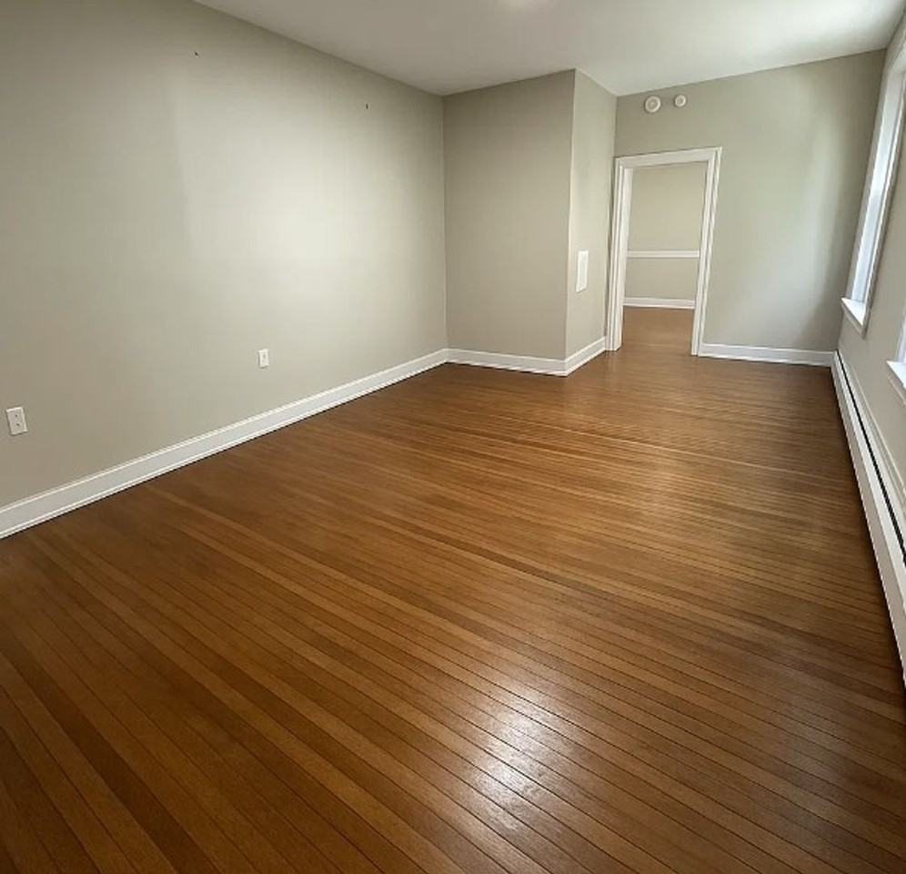 883 Madison Ave - Photo 5 of 7