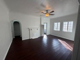 512 N. Alexandria Ave - Photo 1 of 1
