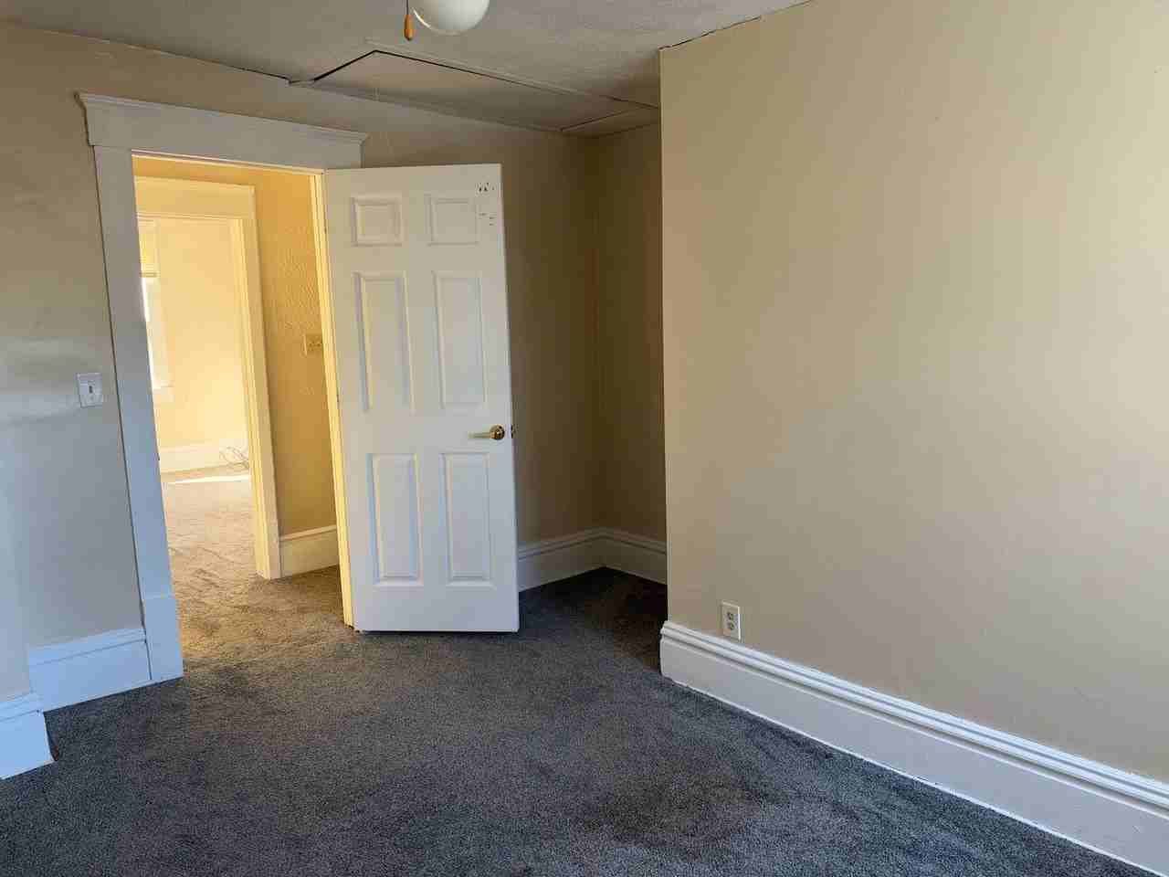 999 Collinwood Ave - Photo 6 of 9