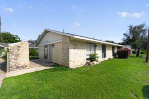 featured image of 1500 Park Ln