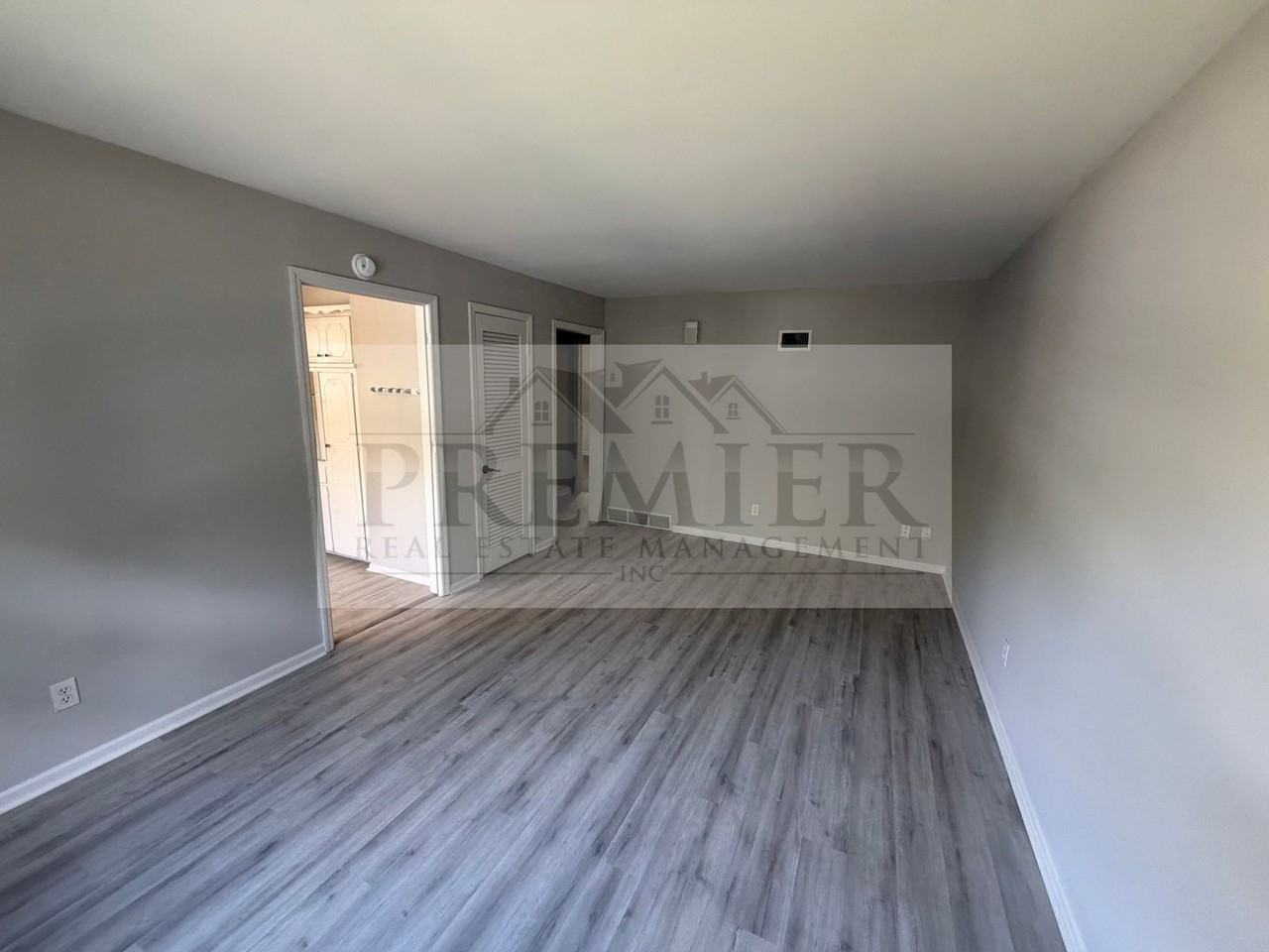 8416 8416 Tavis Lane - Photo 3 of 11
