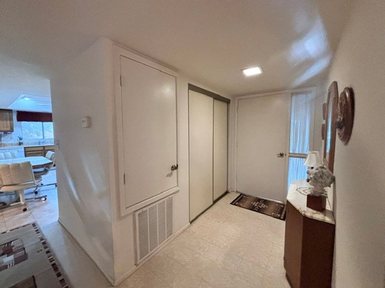 923 Leisure World - Photo 5 of 27