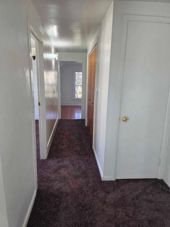 930 Cottage Ave - Photo 7 of 9
