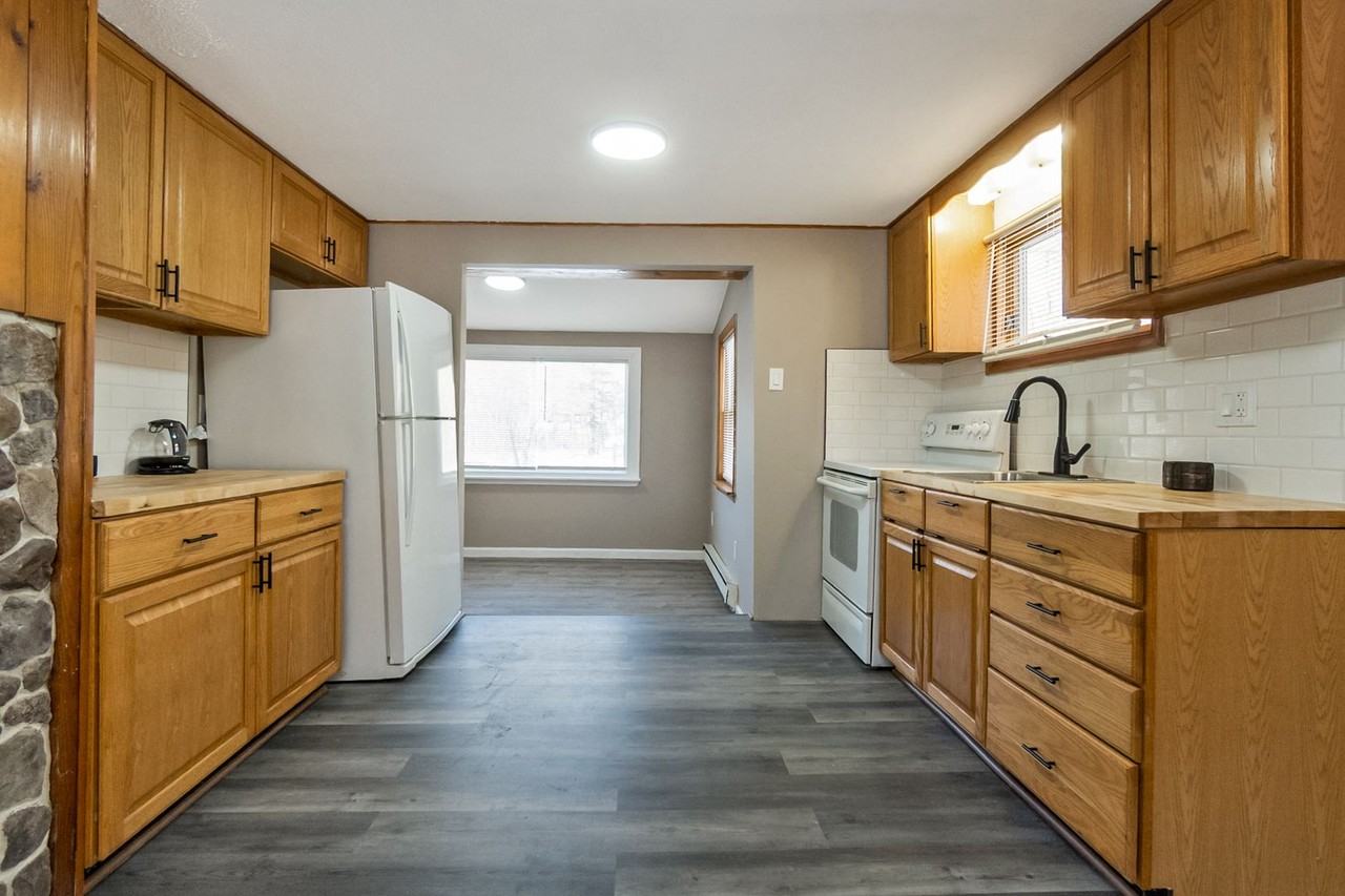 121 Shortridge Rd - Photo 7 of 37