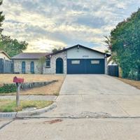 featured image of 2705 Springlake Ct