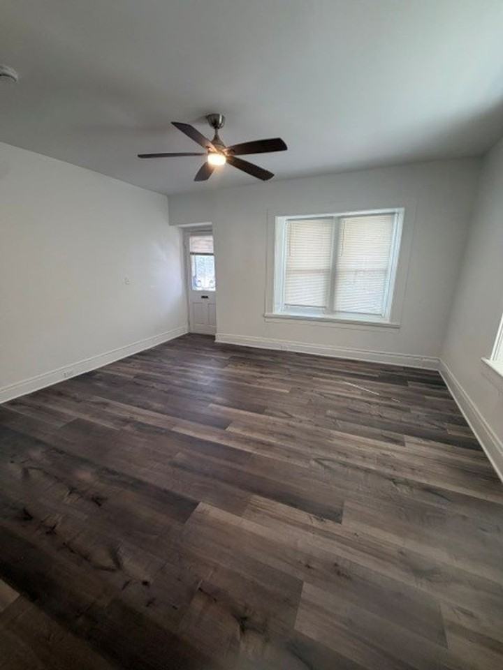 140 S Main Street - Photo 6 of 14