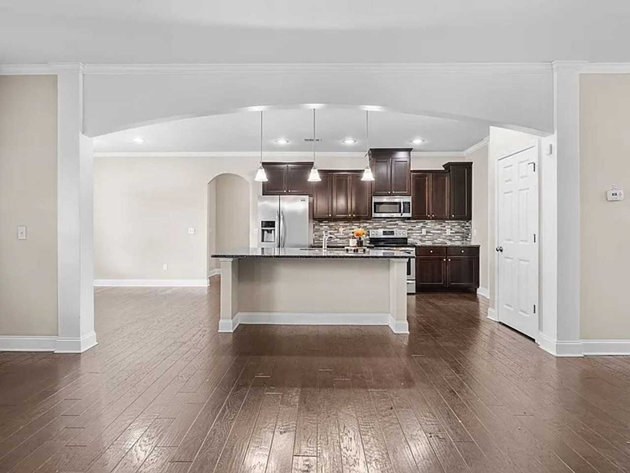 6861 Wren Creek Dr - Photo 2 of 11