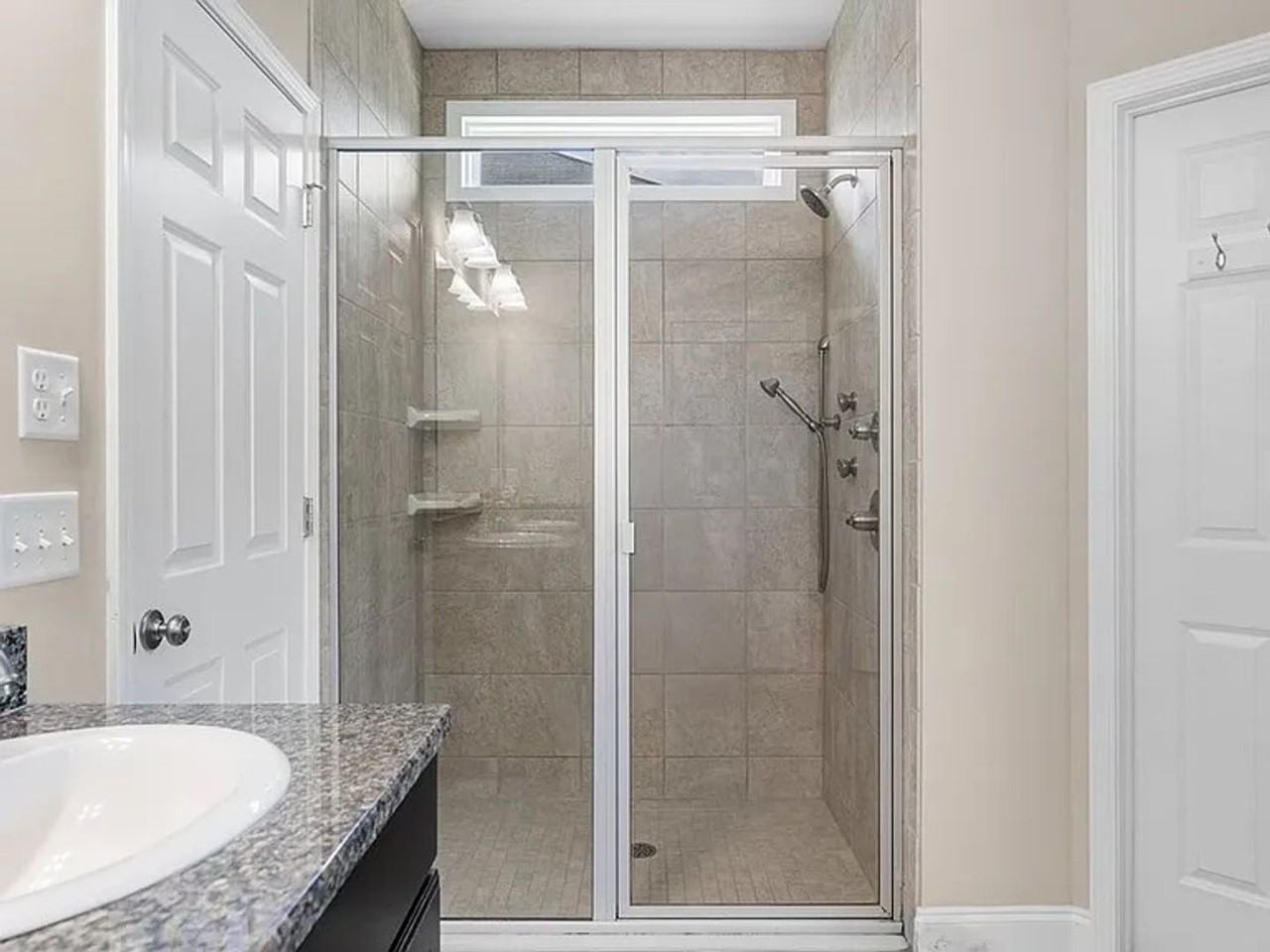 6861 Wren Creek Dr - Photo 3 of 11
