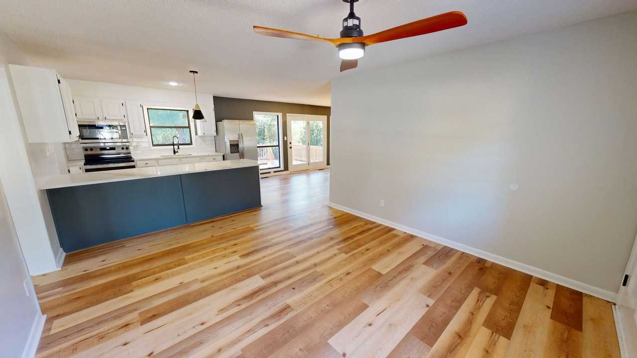 7607 Decatur Dr - Photo 6 of 30