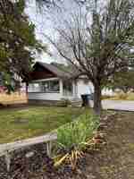 featured image of 3990 Hawthorne Rd
