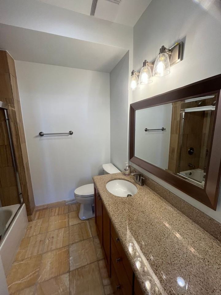 1591 Jackson St #12 - Photo 6 of 9