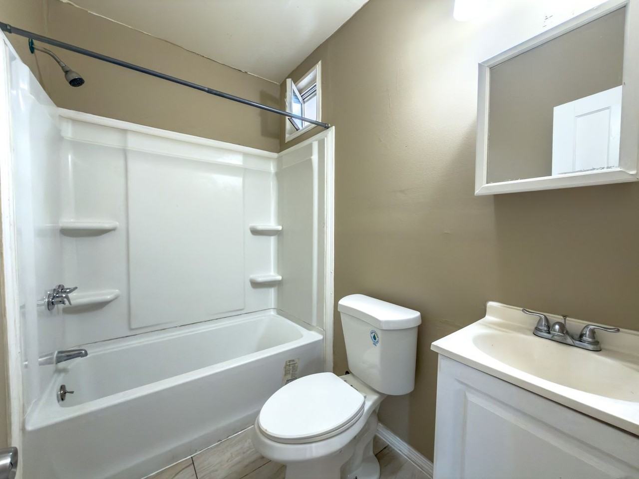 1241 State St - Photo 3 of 35