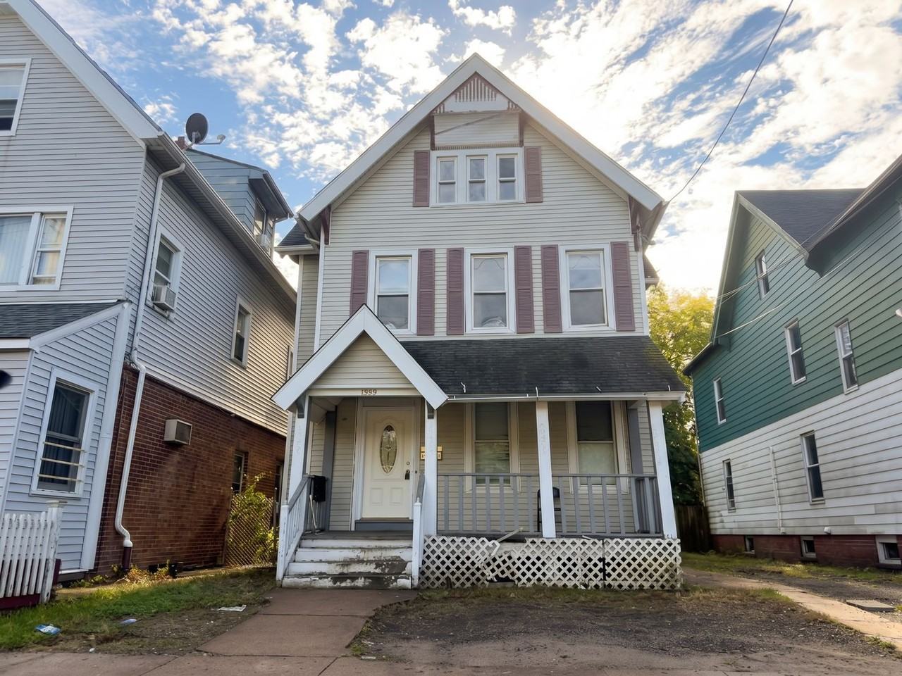 1241 State St - Photo 5 of 35