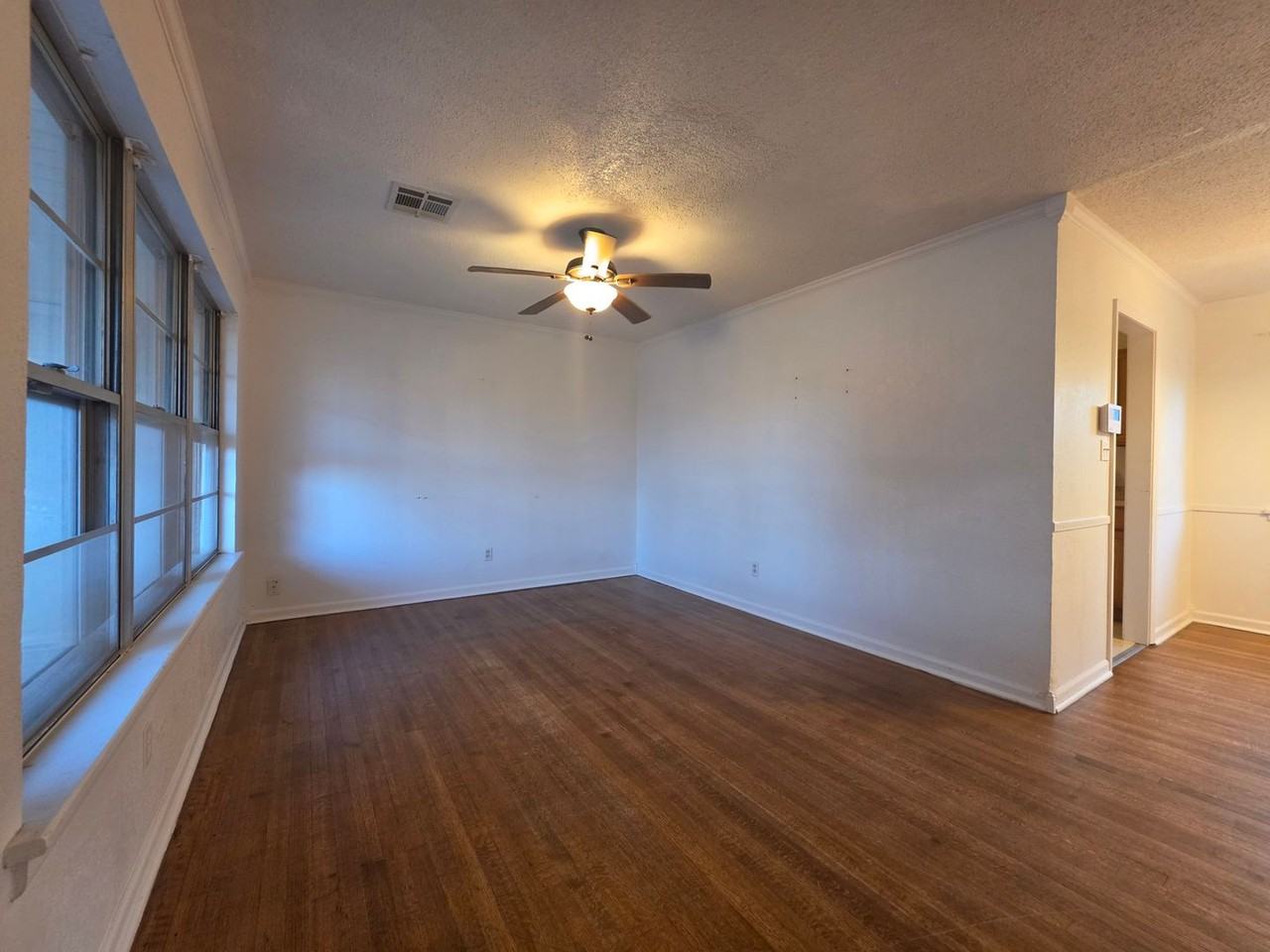 3625 Se 27th St - Photo 3 of 33